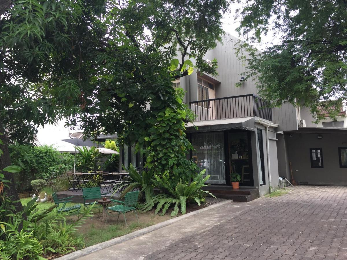 Baan Ongkharak bed&breakfast Bangkok Luaran gambar